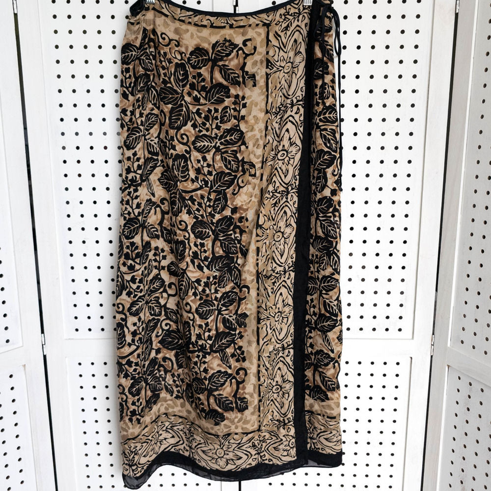 Dana Buchman Beige Black Tropical 100% Silk Wrap Skirt Womens SIZE 12